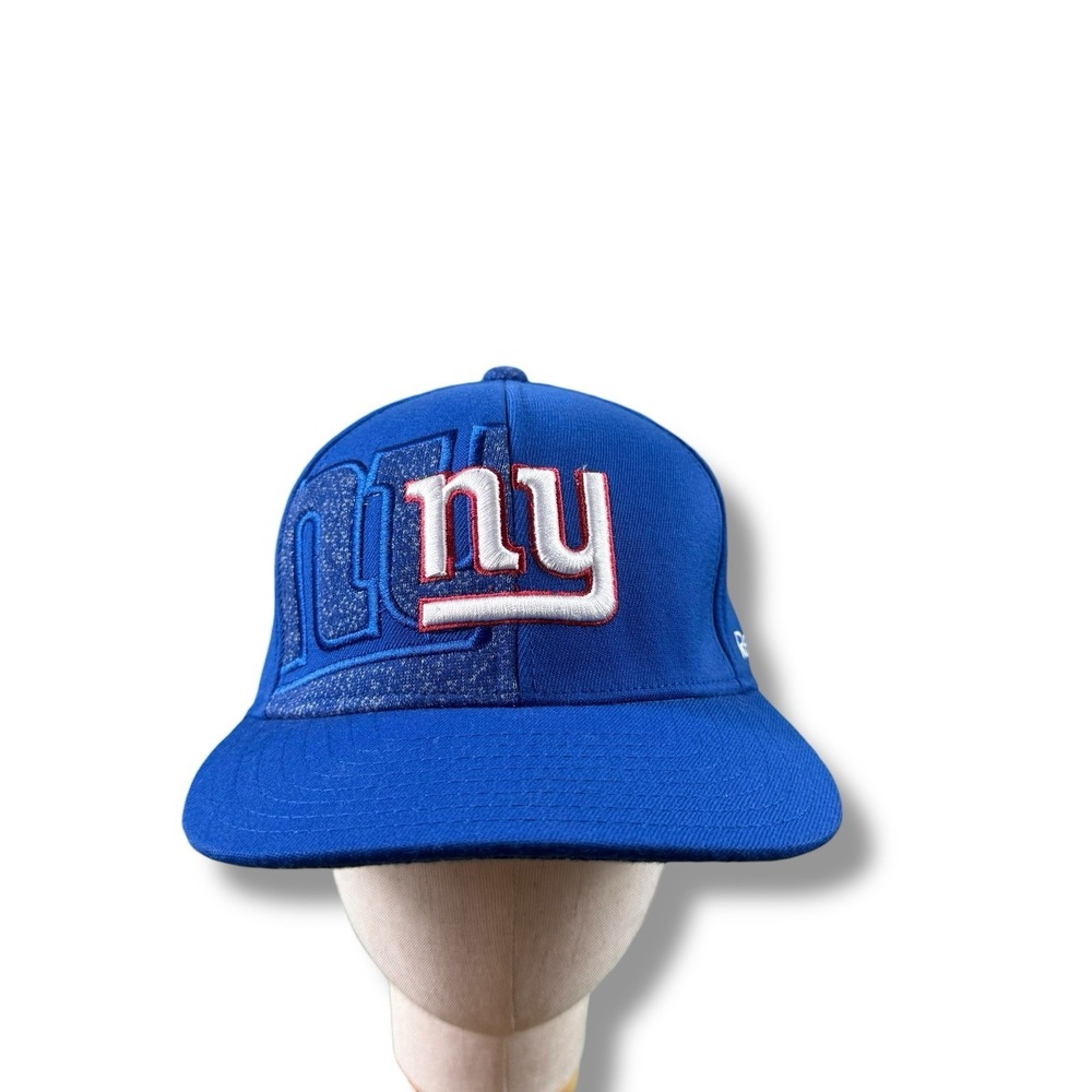 Reebok NFL Onfield Equipment New York Giants Embroidered Logo Stretch Hat L/XL